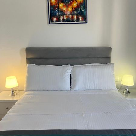 Saranda Hotel Экстерьер фото