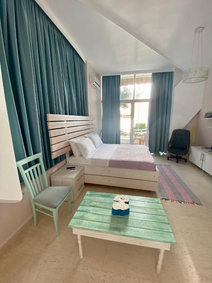 Saranda Hotel Экстерьер фото