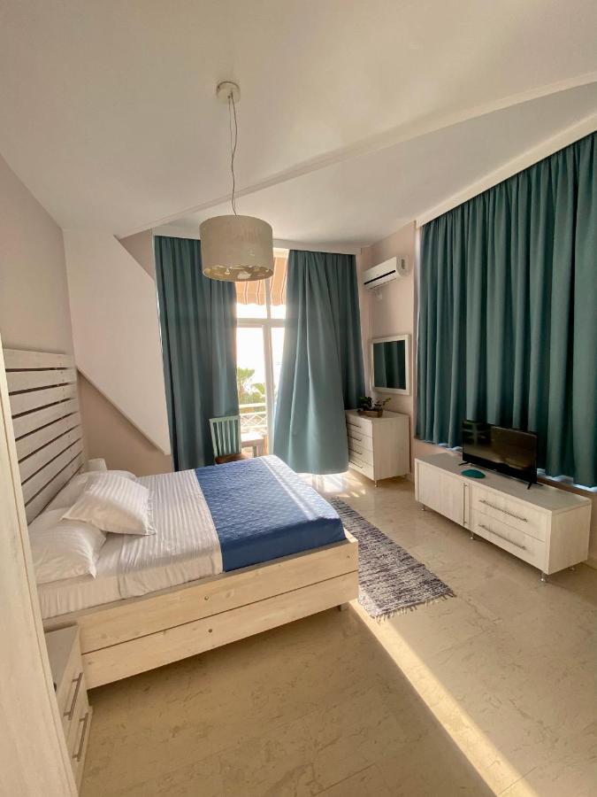 Saranda Hotel Экстерьер фото