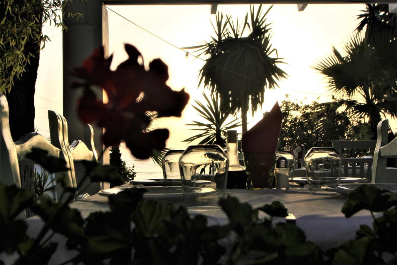 Saranda Hotel Экстерьер фото