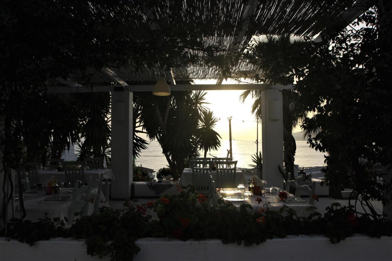 Saranda Hotel Экстерьер фото