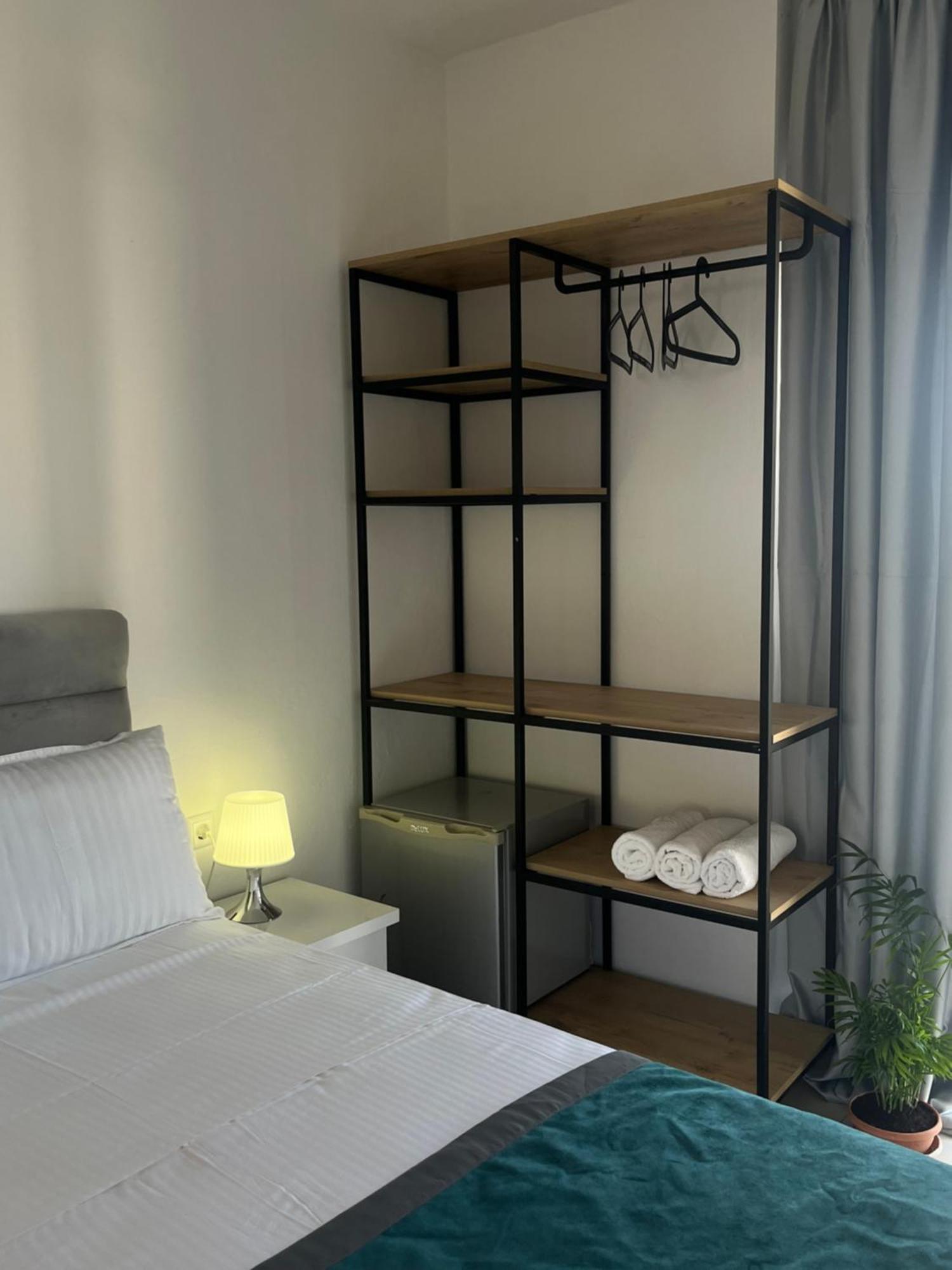 Saranda Hotel Экстерьер фото
