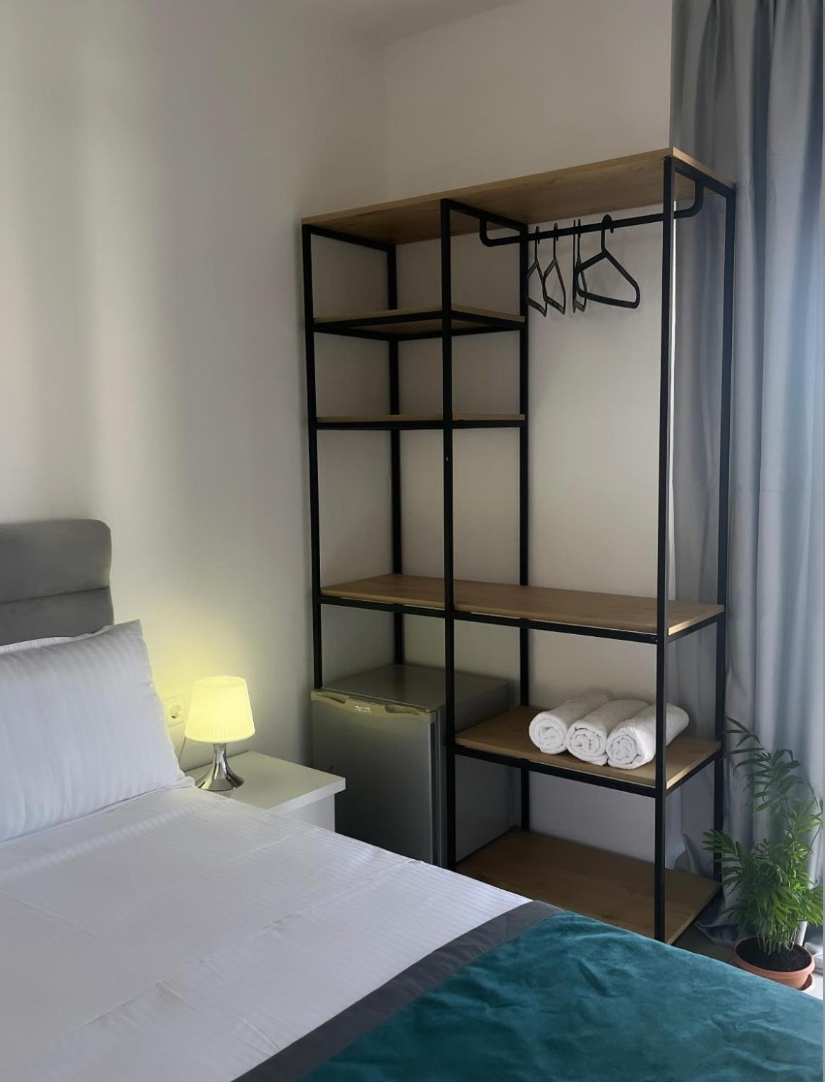 Saranda Hotel Экстерьер фото