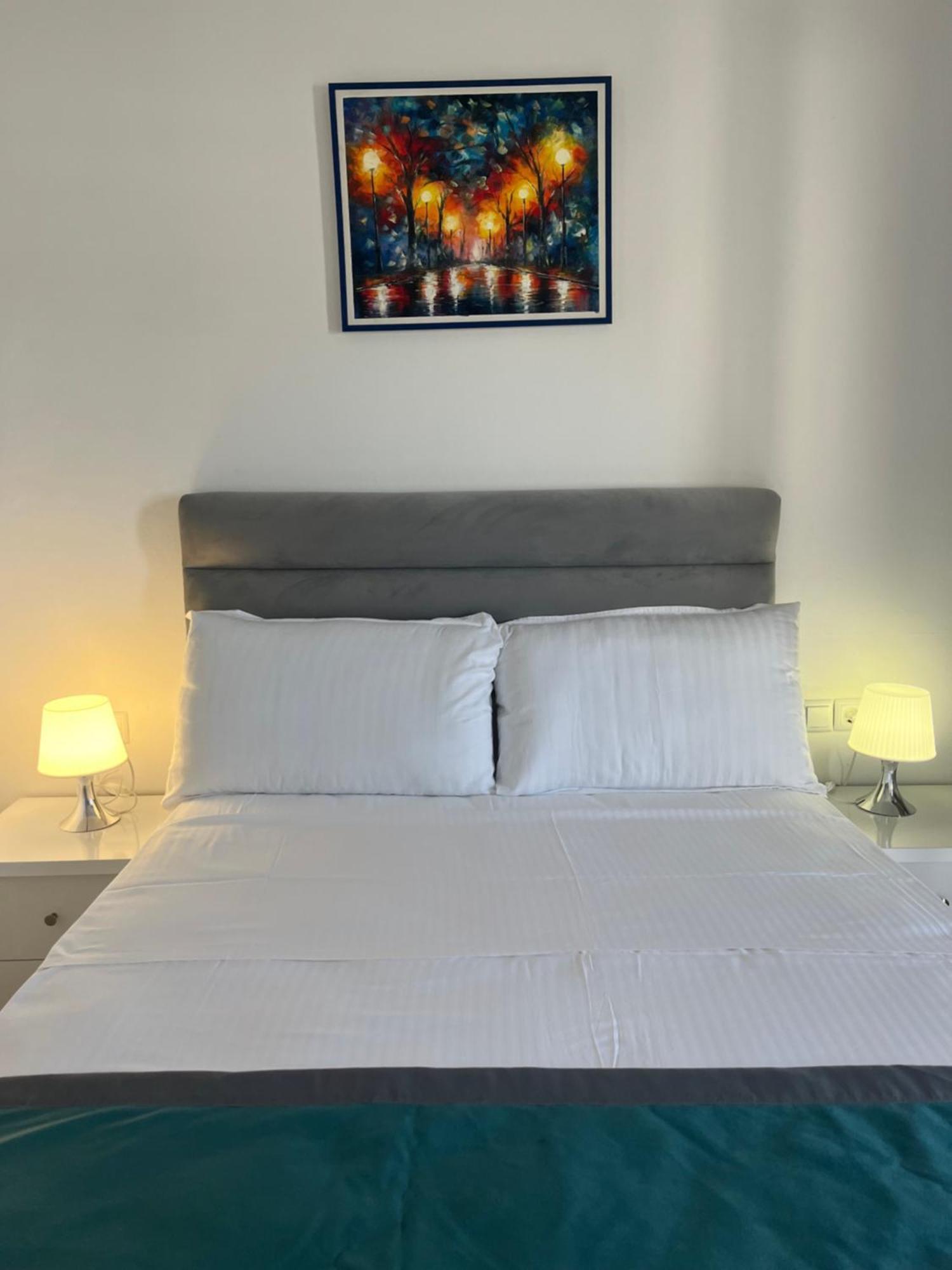 Saranda Hotel Экстерьер фото